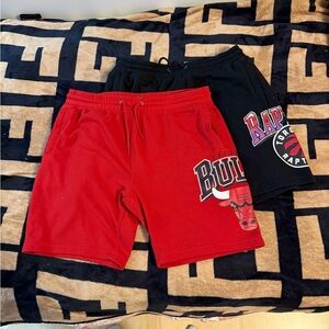Chicago Bulls and Toronto Raptors Men's Shorts Set